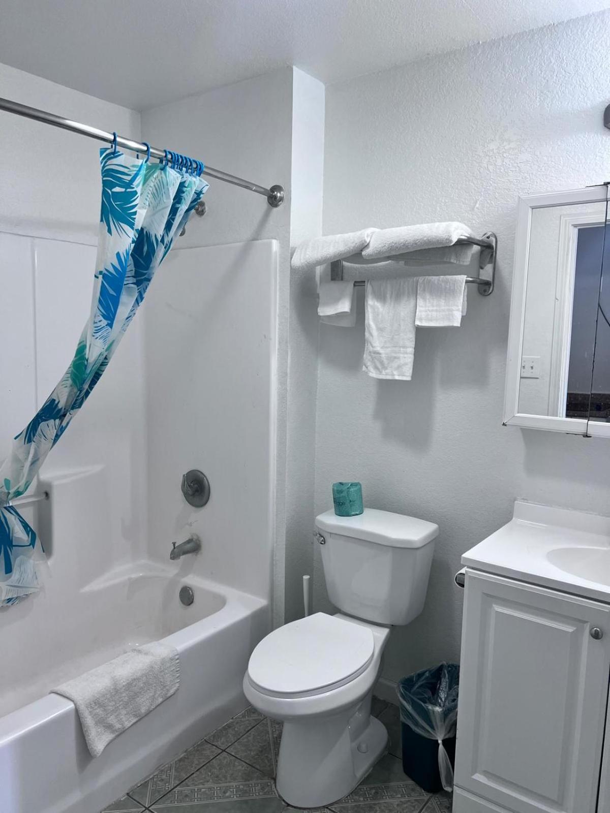 Oyo Garden Inn And Suites Pearsall I-35 East 외부 사진