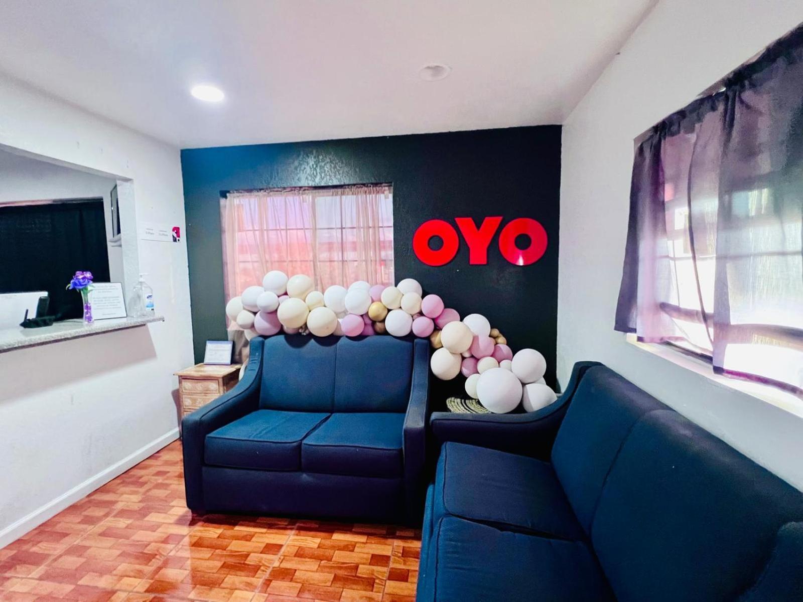 Oyo Garden Inn And Suites Pearsall I-35 East 외부 사진